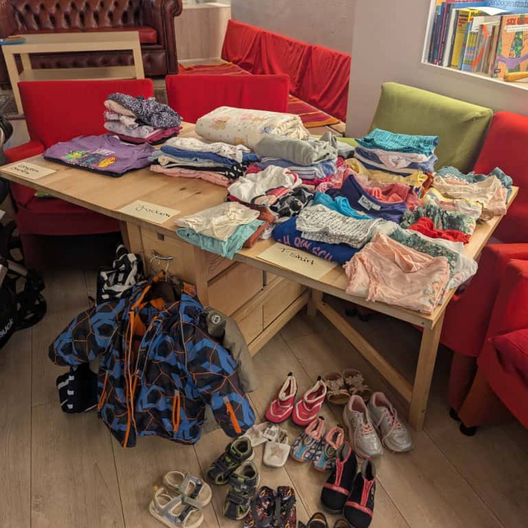 Spielzeug-und Kinderkleidertauschparty