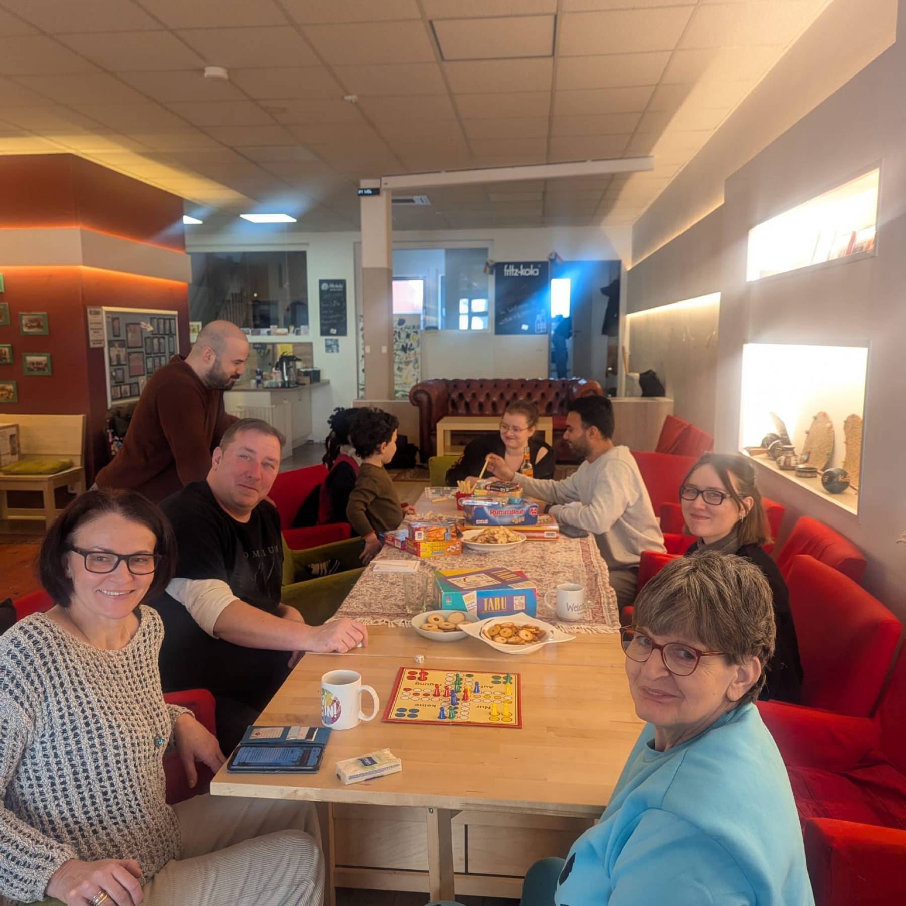 Spieletisch für Groß und Klein